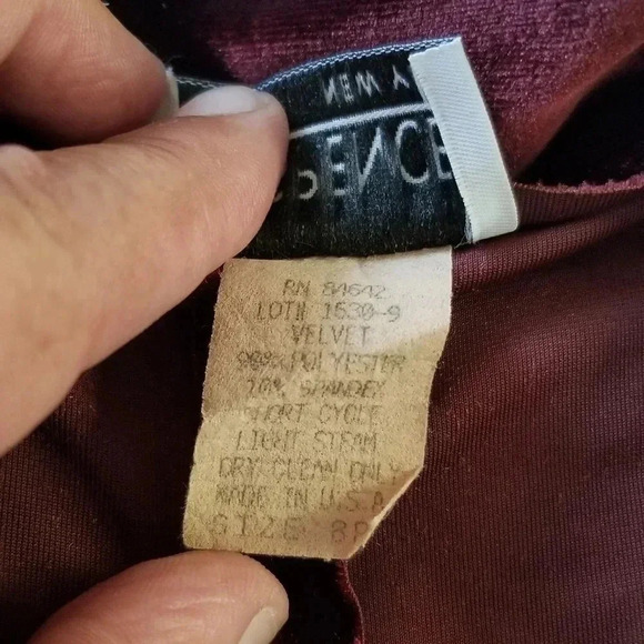 K.C. Spencer New York Velvet Dress size 8P - Picture 6 of 6